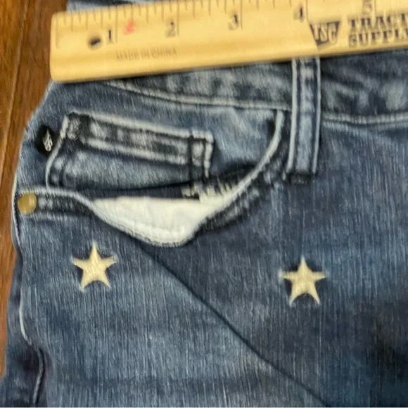 Judy Blue Starry Night Flare Jeans - Picture 5 of 10
